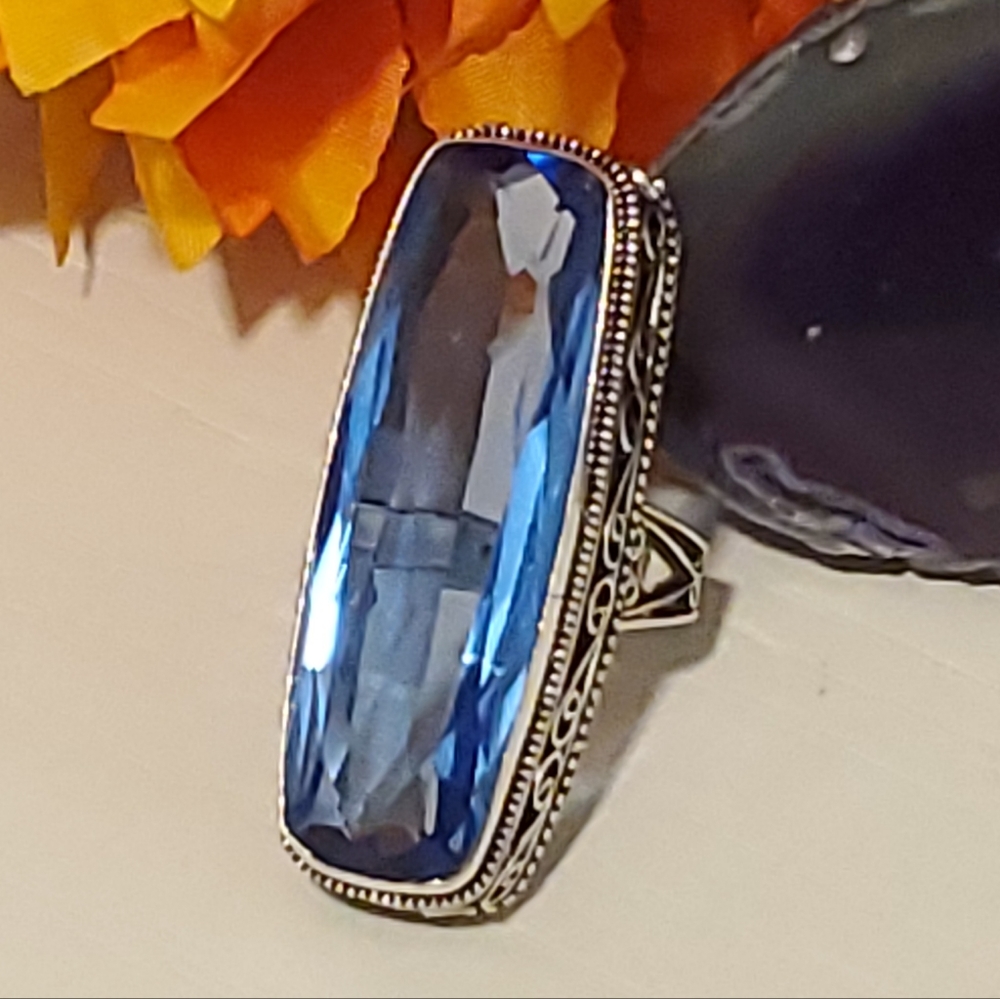 Sky Blue Topaz Ring (Size 9)